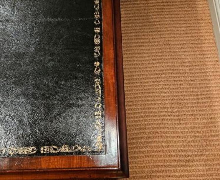 Victorian Mahogany Pedestal Desk - Image 6