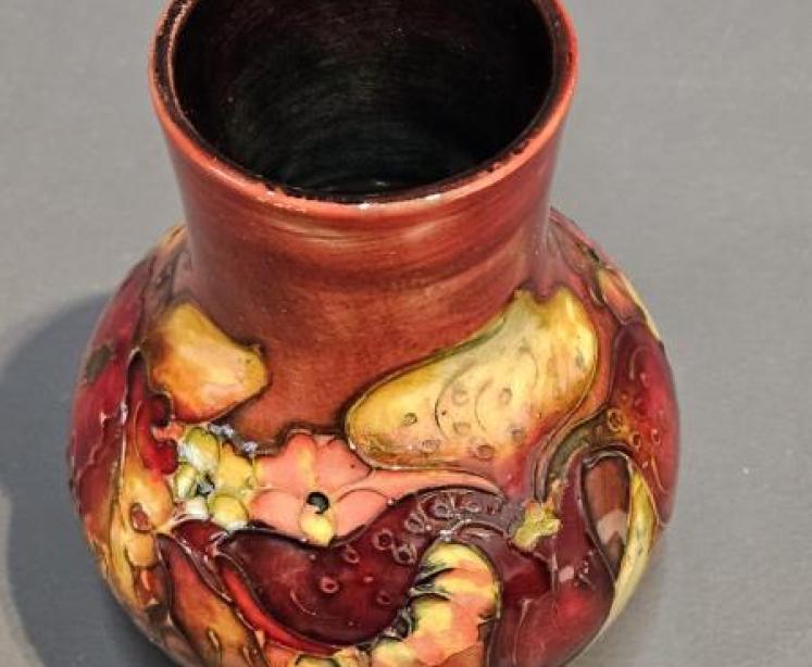 Moorcroft Slipper Orchid Flambé Vase - Image 4