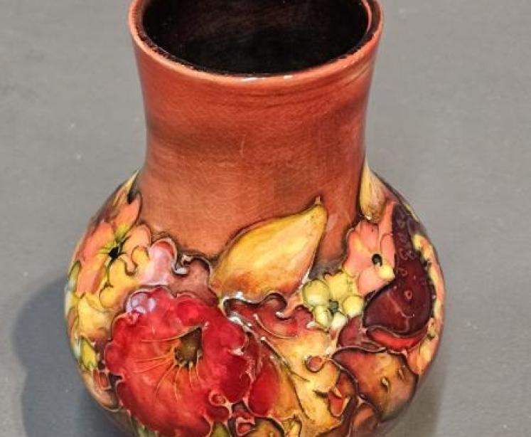 Moorcroft Slipper Orchid Flambé Vase - Image 7