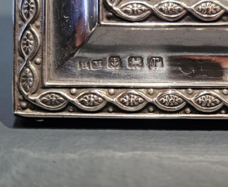 George V Silver Photo Frame - Image 5