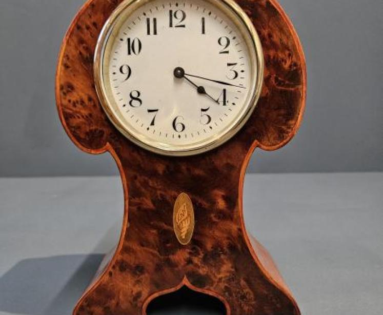 Edwardian Burr Yew Mantel Clock - Image 3