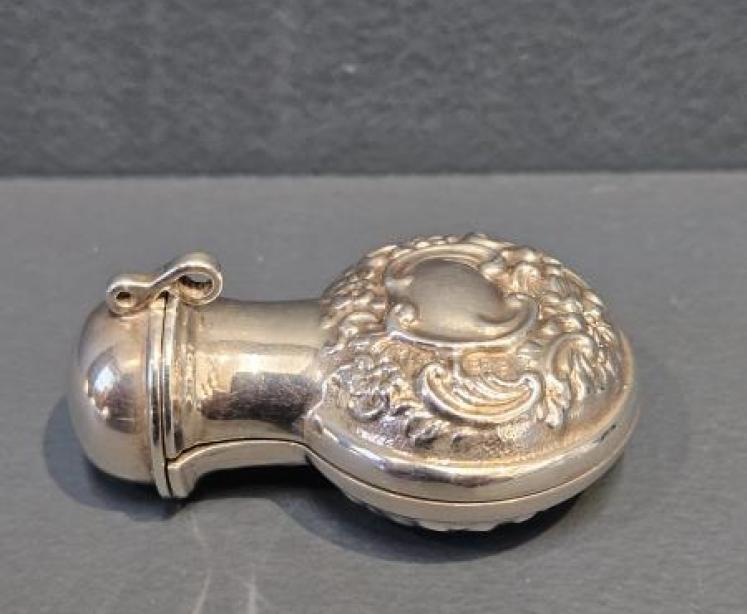 Victorian Silver Miniature Scent Bottle and Case - Image 6