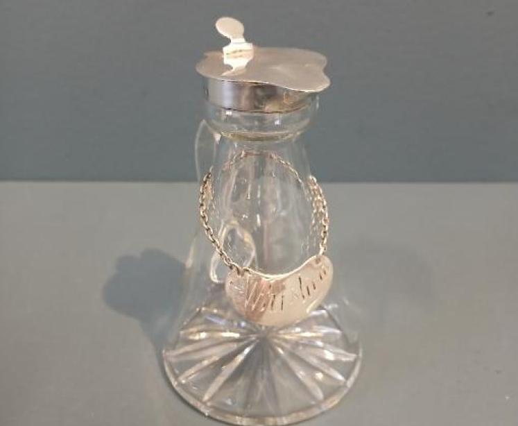 George V Silver Whisky Noggin & Label - Image 1