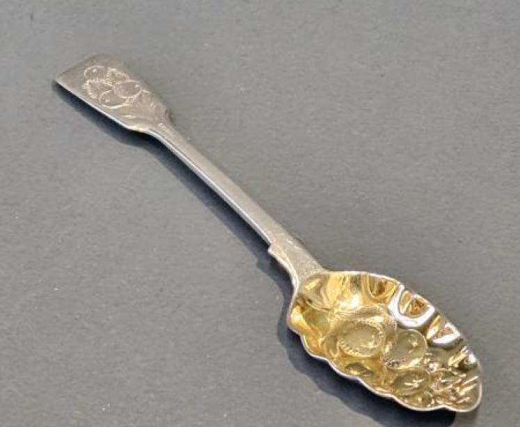 William IV Silver Berry Spoon - Image 3