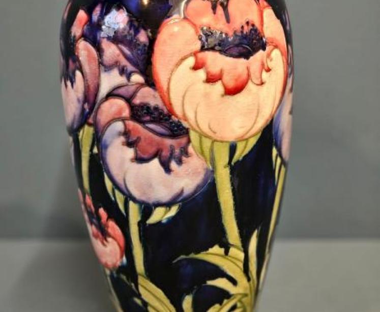 Large Moorcroft Big Poppy Vase  - Image 2