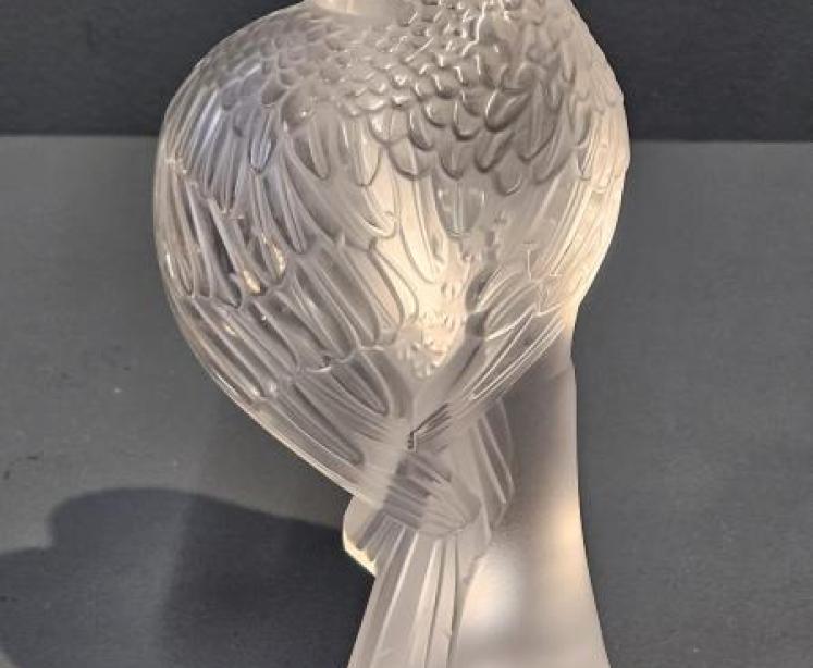 Lalique Opalescent Parakeet - Image 5