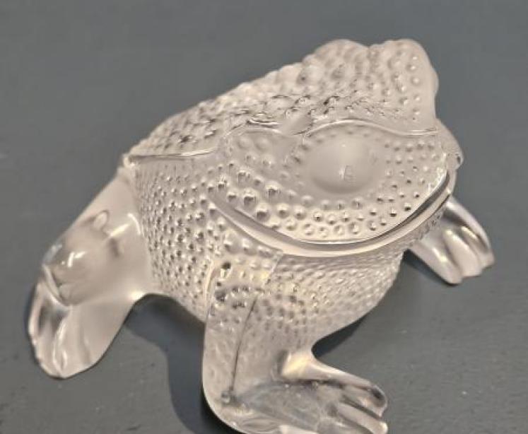 Lalique Sitting Toad - Image 2