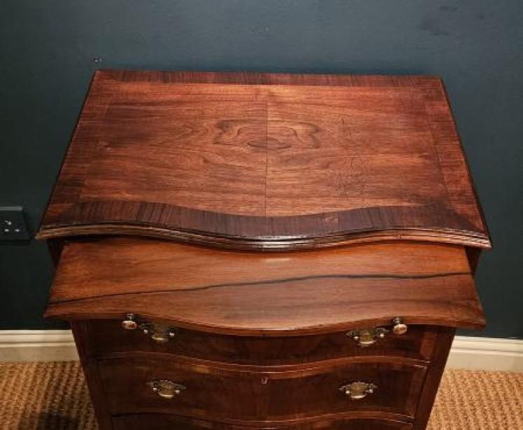 Edwardian Walnut Serpentine Chest of Drawers - Image 6