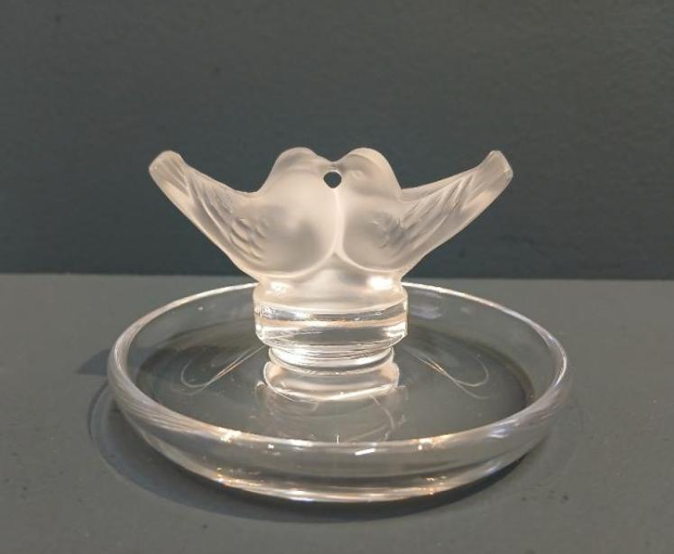 Lalique Kissing Doves Ring Tray - Image 1