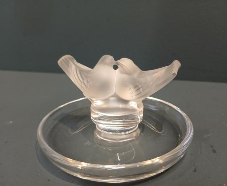 Lalique Kissing Doves Ring Tray - Image 6