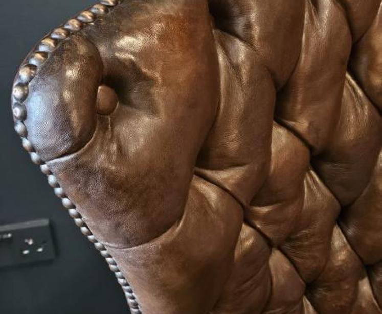 Superb Victorian Leather Button Back Arm Chair - Image 3