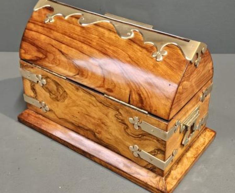 Superb Victorian Walnut Letter Box - Image 6