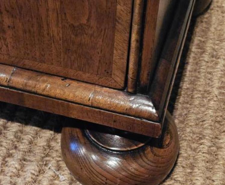 Small William and Mary Walnut Chest - Image 6