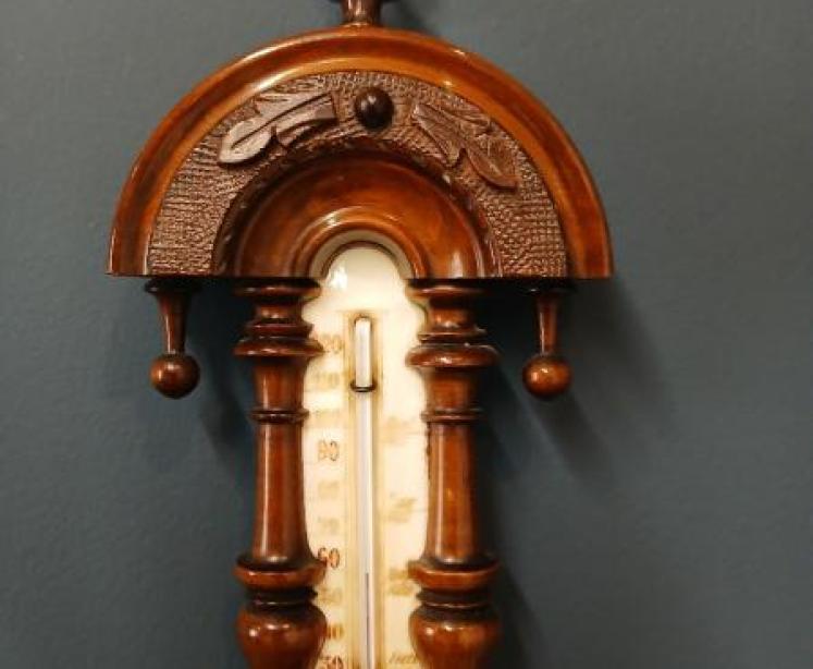 Victorian Walnut Pendant Banjo Barometer - Image 4