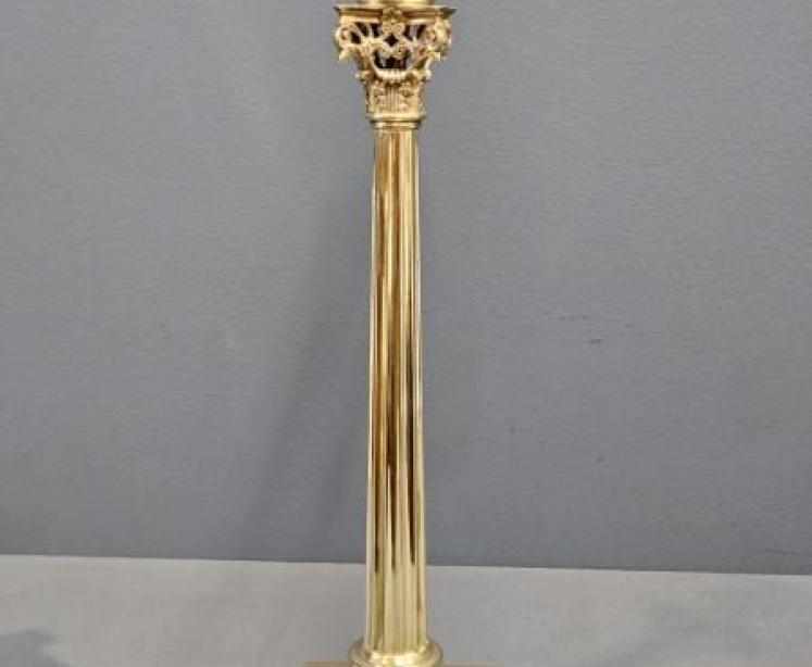 Edwardian Cast Brass Corinthian Column Table Lamp - Image 1