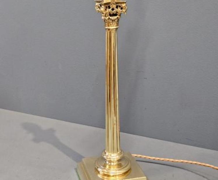 Edwardian Cast Brass Corinthian Column Table Lamp - Image 7