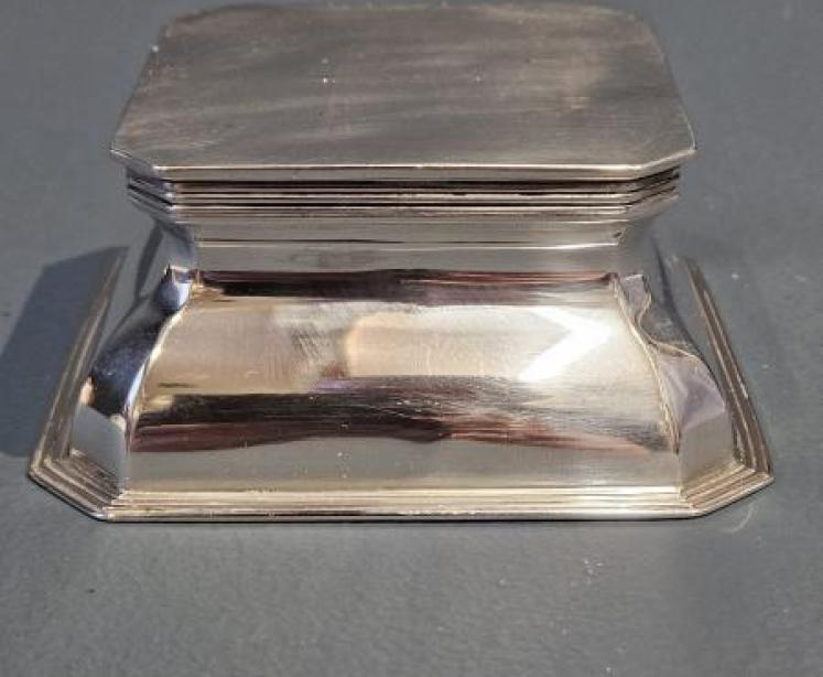 Fine Quality Victorian Silver Capstan Inkwell  - Image 2