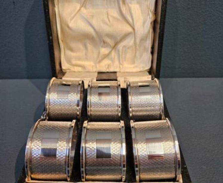 Set of Six Engine Turned Silver Napkin Rings - Image 1