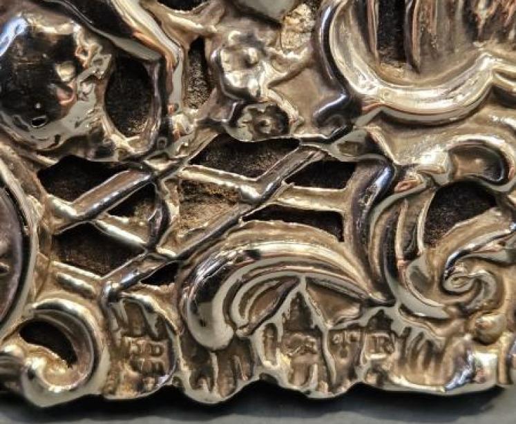 Victorian Chester Silver Photo Frame by William Comyns - Image 3