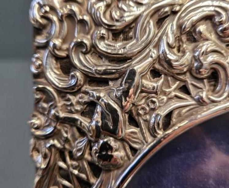 Victorian Chester Silver Photo Frame by William Comyns - Image 7