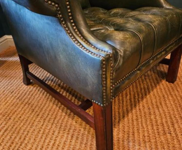 Green Leather Chesterfield Wing Back Arm Chair - Image 4