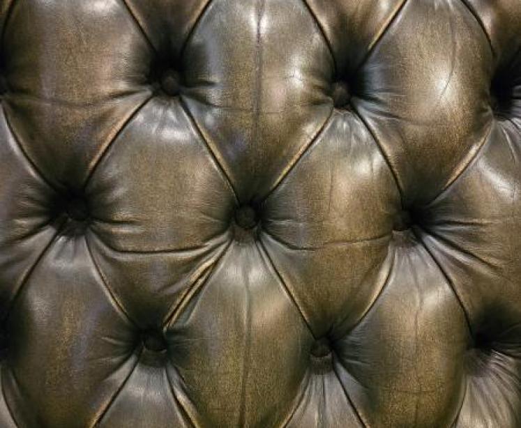 Green Leather Chesterfield Wing Back Arm Chair - Image 5