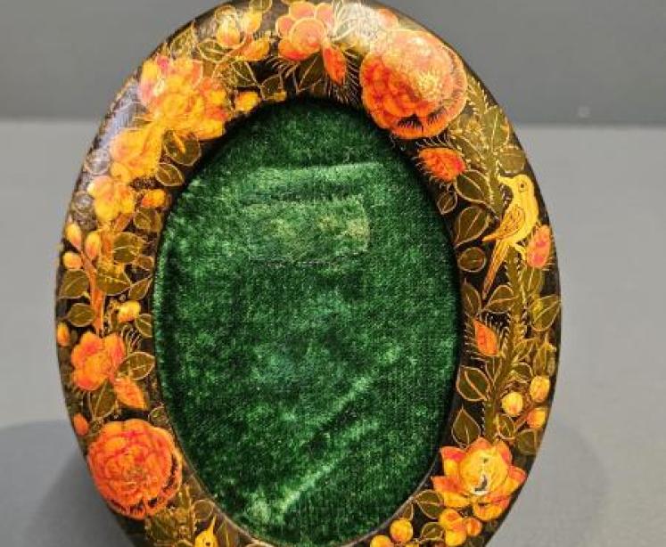 Pair of Kashmiri Photo Frames - Image 2