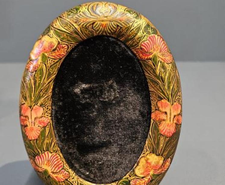 Pair of Kashmiri Photo Frames - Image 3