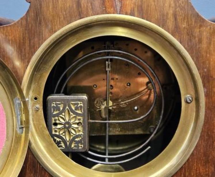 Superb 8 Day Gong Chiming Mantel Clock - Image 6