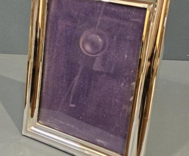 Large George V Silver Photo Frame - Image 2