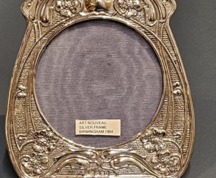 Edwardian Art Nouveau Silver Photo Frame - Image 2