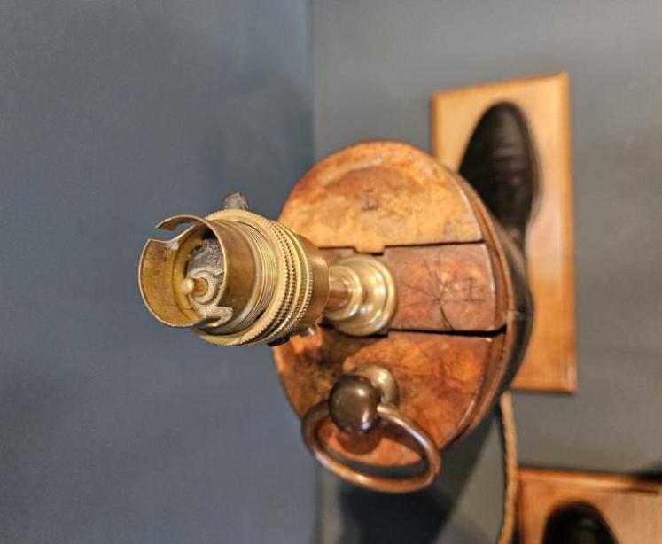Pair of Edwardian Gents Leather Boot Table Lamps - Image 5