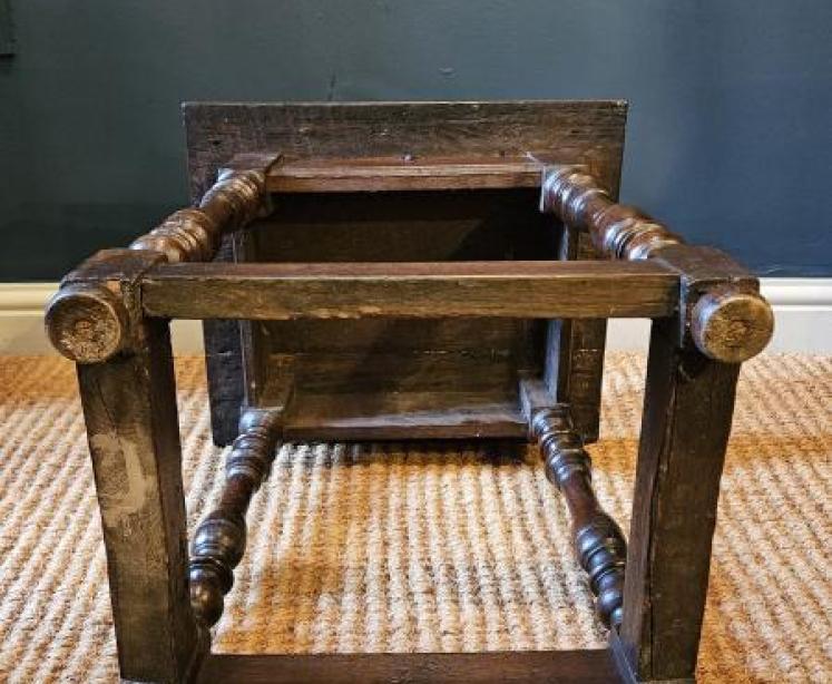 George II Oak Low Table - Image 3