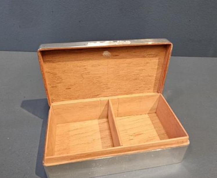 Superb Engine Turned George V Silver Box - Image 2