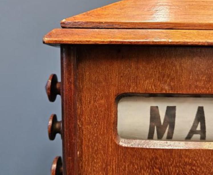 Large Edwardian Walnut Perpetual Desk Calendar  - Image 5