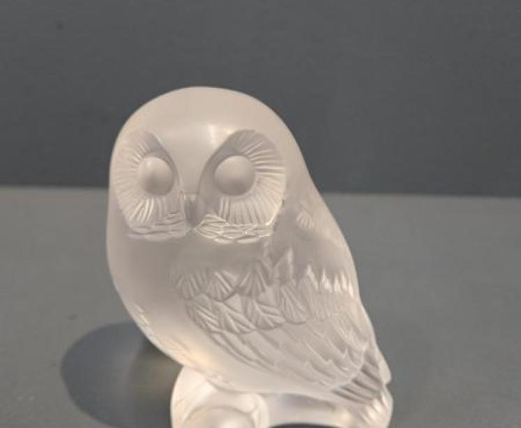 Lalique Opalescent Owl - Image 1