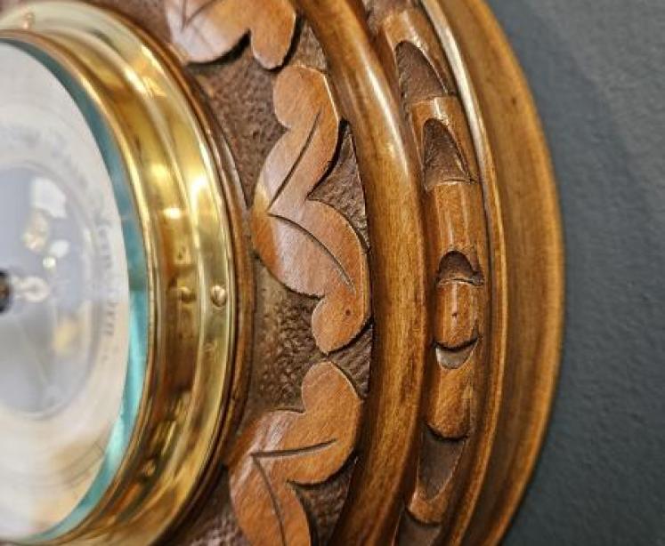 Small Carved Walnut Aneroid Barometer - Image 3