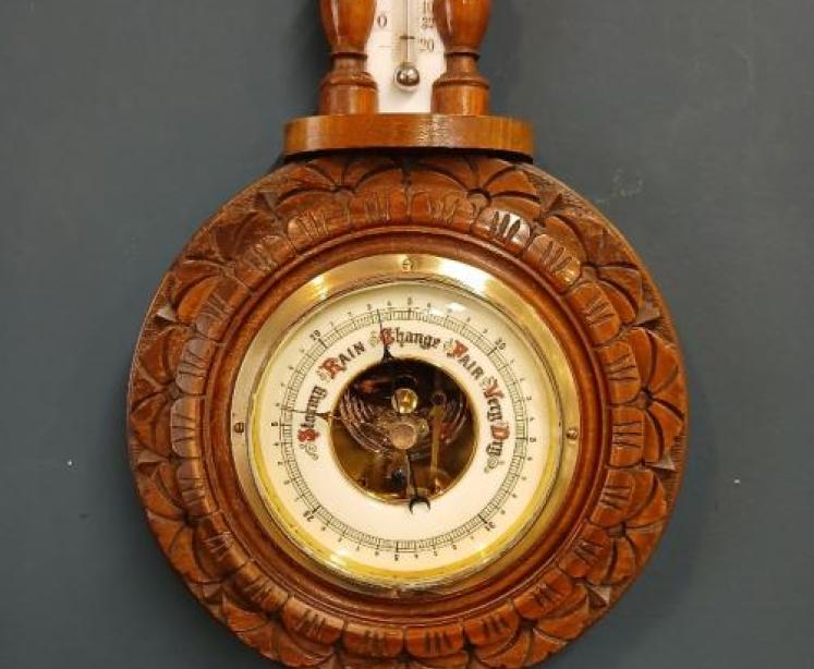 Victorian Walnut Pendant Banjo Barometer - Image 2