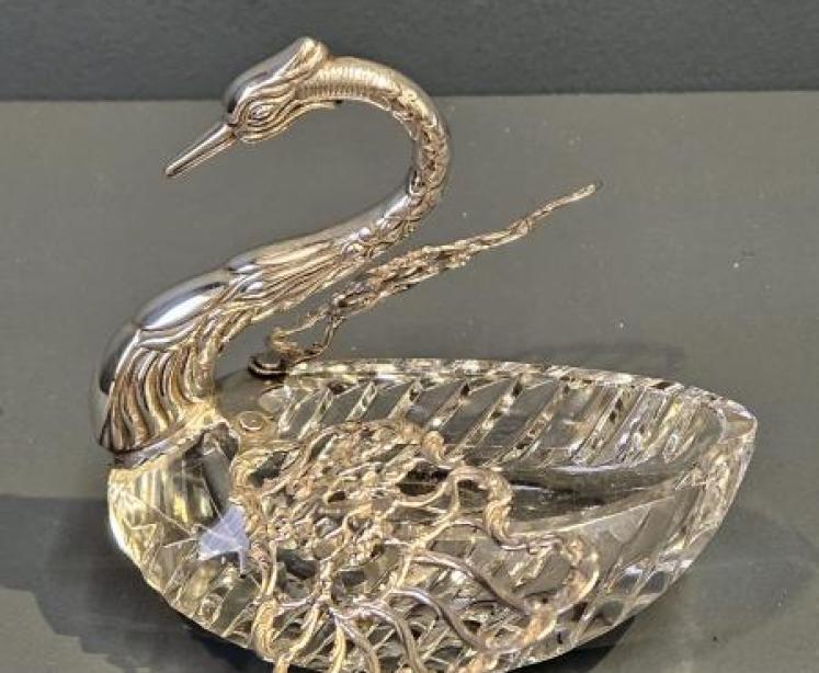 Edwardian Silver and Crystal Swan Bon Bon Dish - Image 4