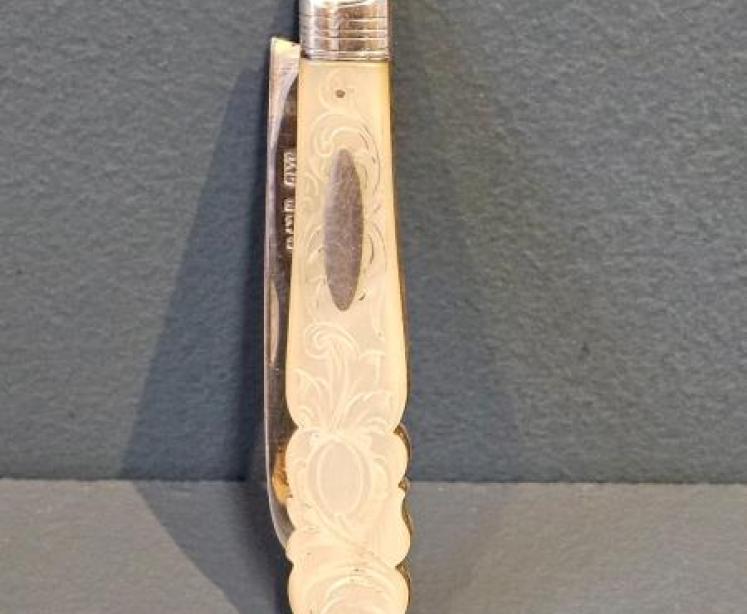 Mid Victorian Silver and Mother of Pearl Pen Knife - Image 7