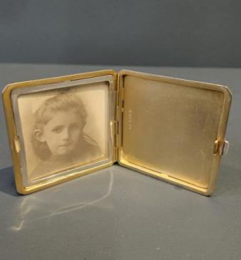 Engine Turned Silver Travelling Photo Frame