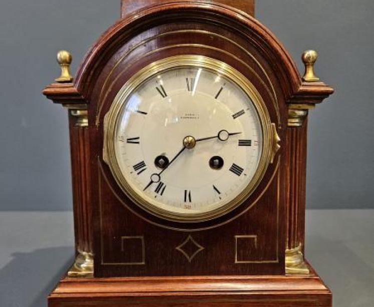 Victorian Mahogany 8 Day Mantel Clock - Image 1