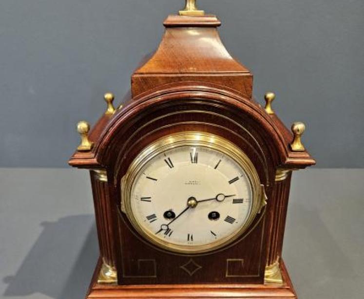 Victorian Mahogany 8 Day Mantel Clock - Image 5
