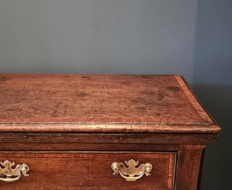 George II Three Drawer Oak Dresser  - Image 5