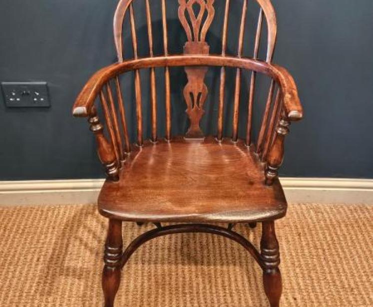 George III Yew Wood Windsor Chair - Image 2