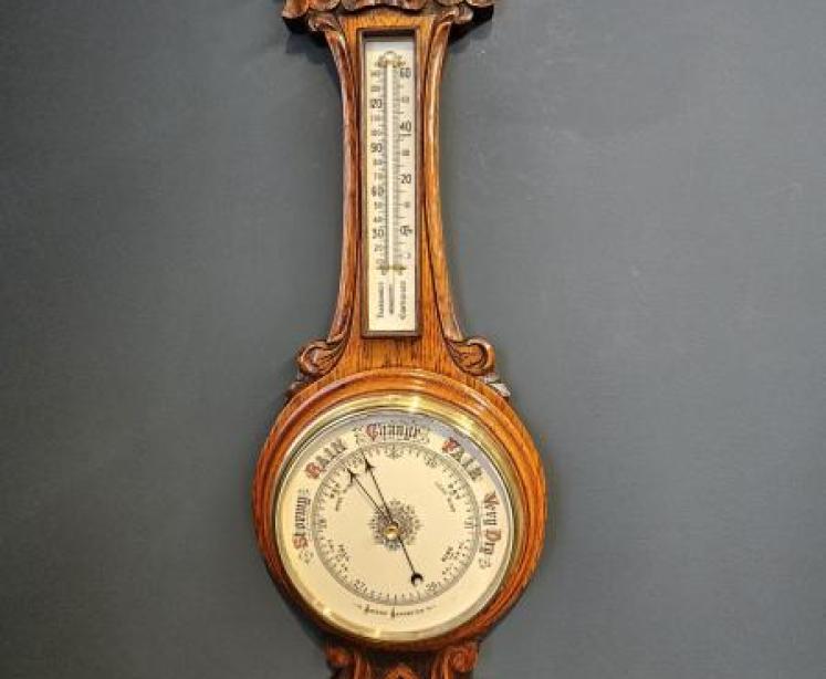 Superb Victorian Carved Oak Banjo Barometer - Image 1