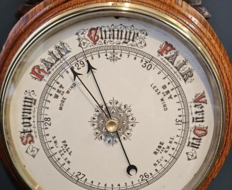 Superb Victorian Carved Oak Banjo Barometer - Image 3