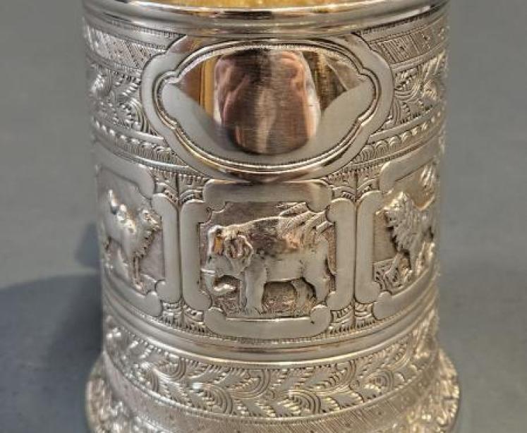 Outstanding Victorian Edinburgh Silver Mug - Image 4