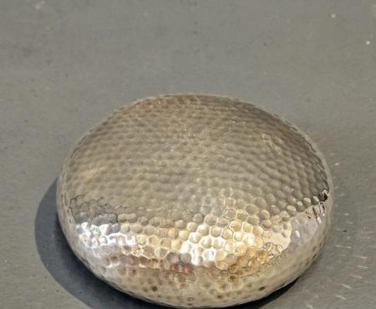 Unusual Planished Silver Squeeze Tobacco Box - Image 6