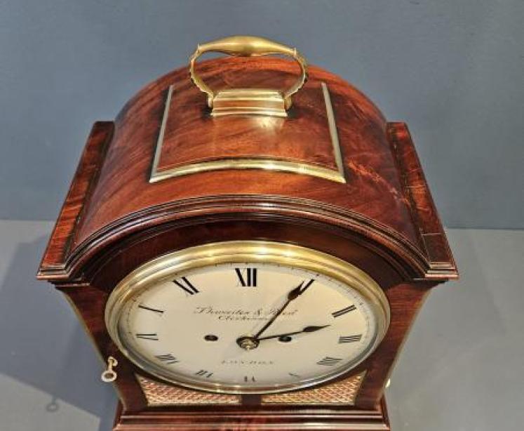 Regency Pad Top Bracket Clock by Thwaites and Reed - Image 2